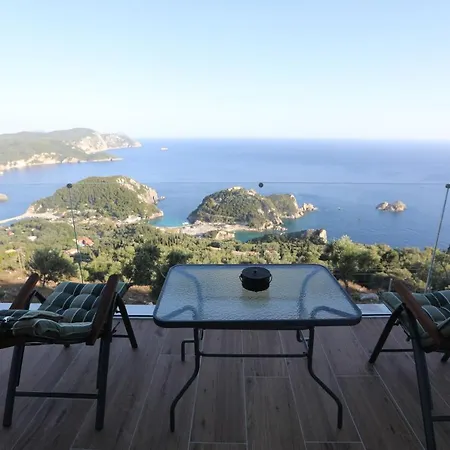 Golden Fox And * Lákones