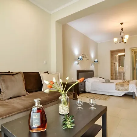 Golden Fox And * Lákones