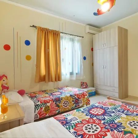 Golden Fox And Apartman *