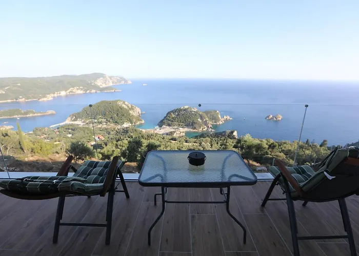 Golden Fox And * Lákones