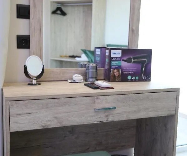 شقة Golden Fox And Lákones