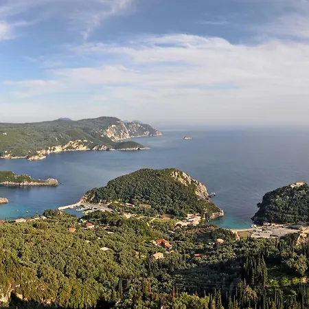 Апартаменты Golden Fox And *